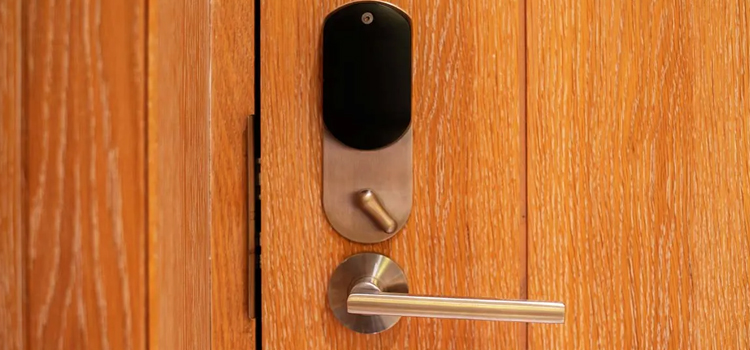 Automatic Locking Door Knob Kensington